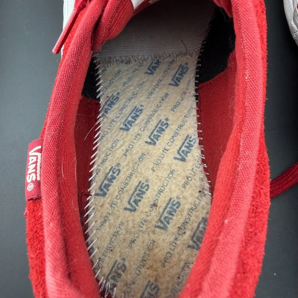 Vans Chukka Low Pro Men 11.5 Skateboard Shoes Red Suede Lace Up Athletic Sneaker